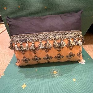 Navy & tan Waterford pillow with tassel details